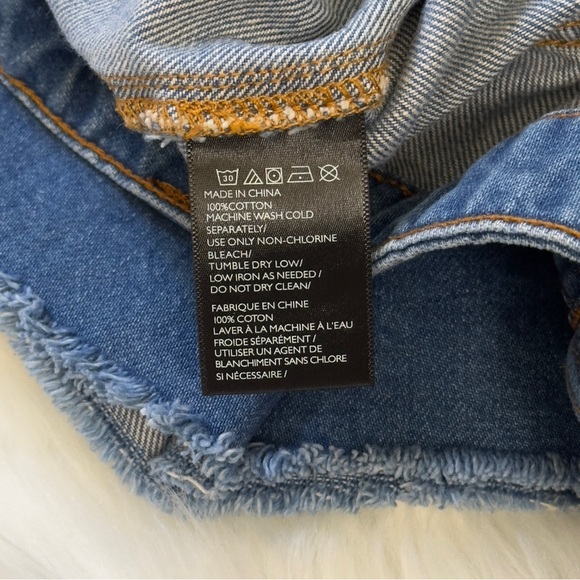 Urban Outfitters BDG Button Front Denim Skirt Size Small Raw Hem Medium Wash - Picture 5 of 8